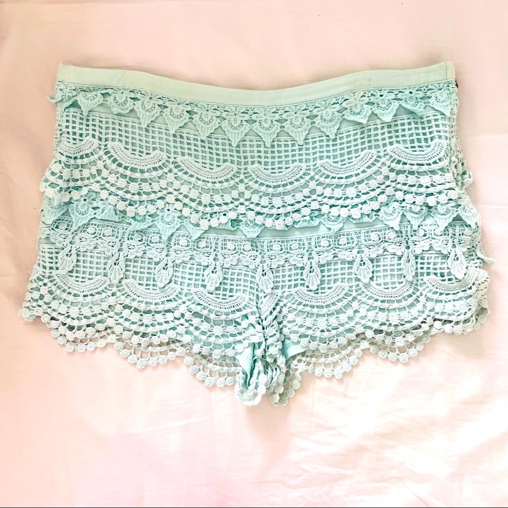 Lush Lace Shorts | Mint Green | Worn Once